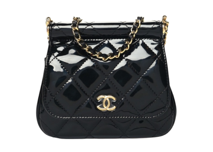 シャネル_マトラッセ-エナメルフレーム-クラッチバッグ-　260000円